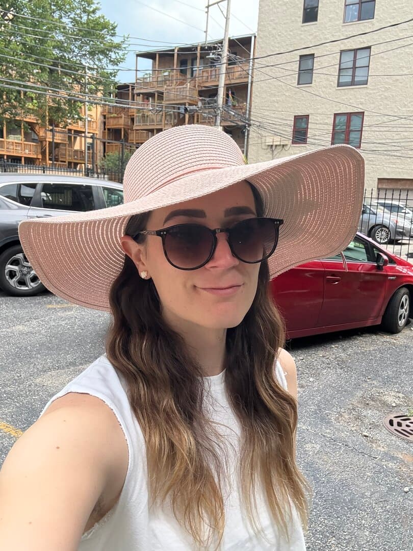 Summer portrait with hat